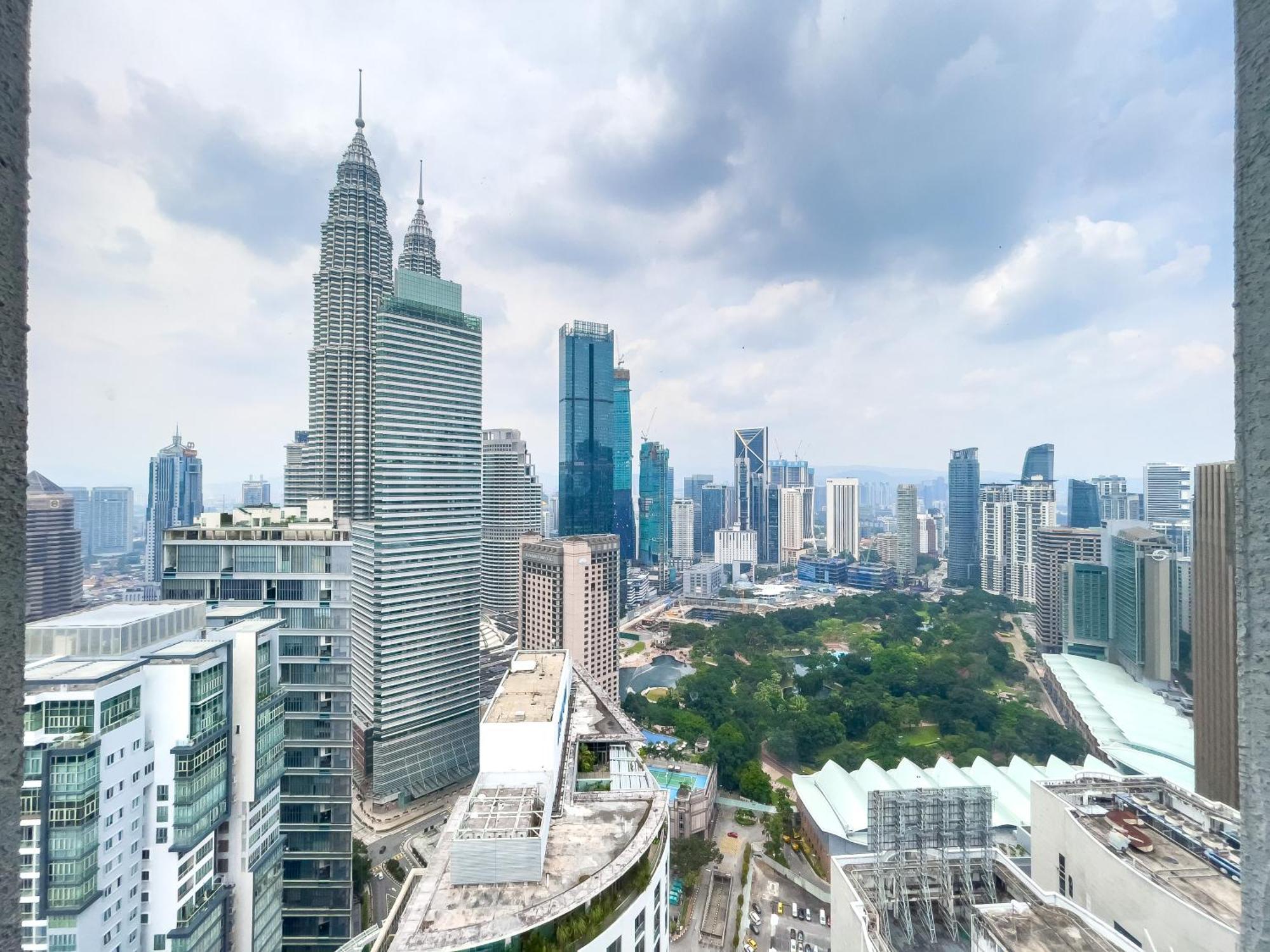 Soho Klcc By I.desk Kuala Lumpur